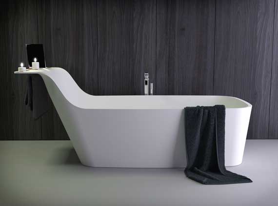 Pride_bath_570